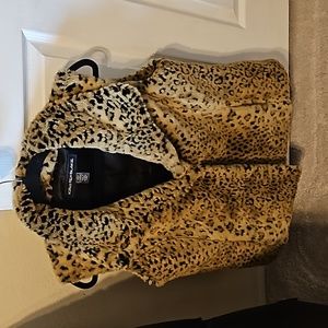 Faux leopard vest